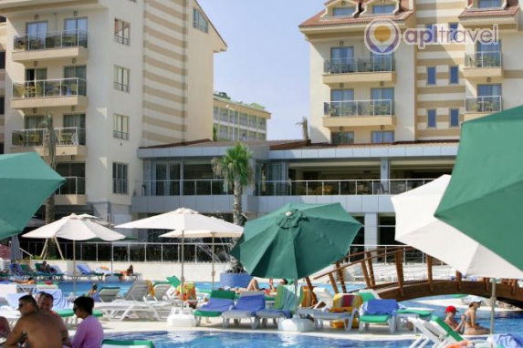 Grand Pearl Beach Resort & Spa
