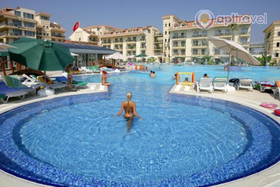 Grand Pearl Beach Resort & Spa