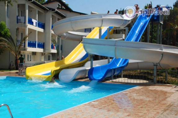 Club Oasis Beach