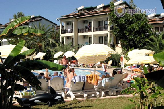 Club Oasis Beach