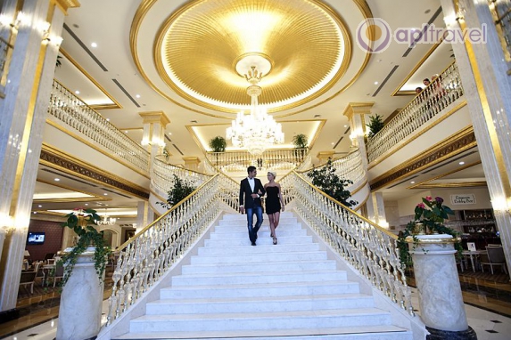Crystal Palace Luxury Resort & Spa
