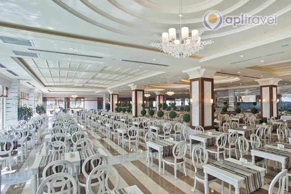 Crystal Palace Luxury Resort & Spa