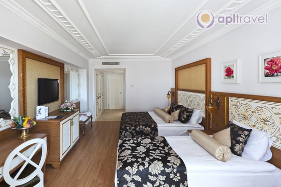 Crystal Palace Luxury Resort & Spa