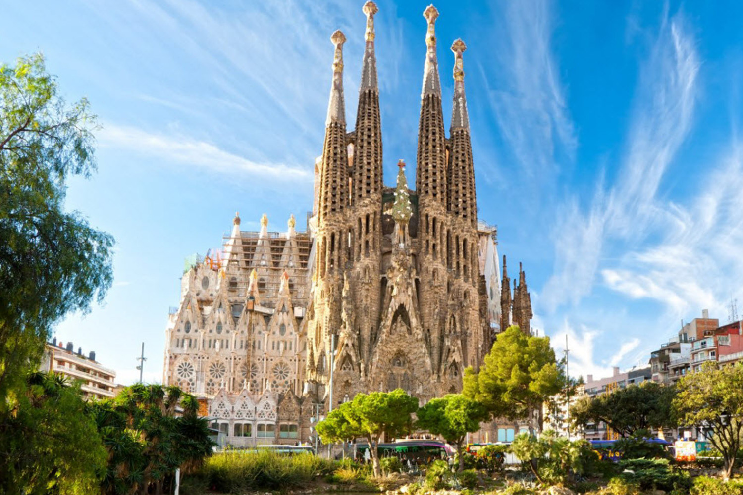 Тур с круизом на Costa Fortuna 4*: Барселона, Лиссабон, Виго, Шербур, Гамбург, Амстердам - Туристический оператор APL Travel (АПЛ Тревел)