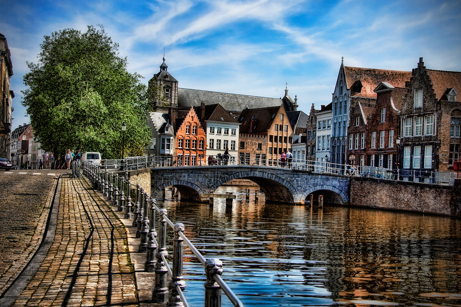 Дортмунд + Брюссель + Амстердам + Брюгге на майские праздники - Туристический оператор APL Travel (АПЛ Тревел)