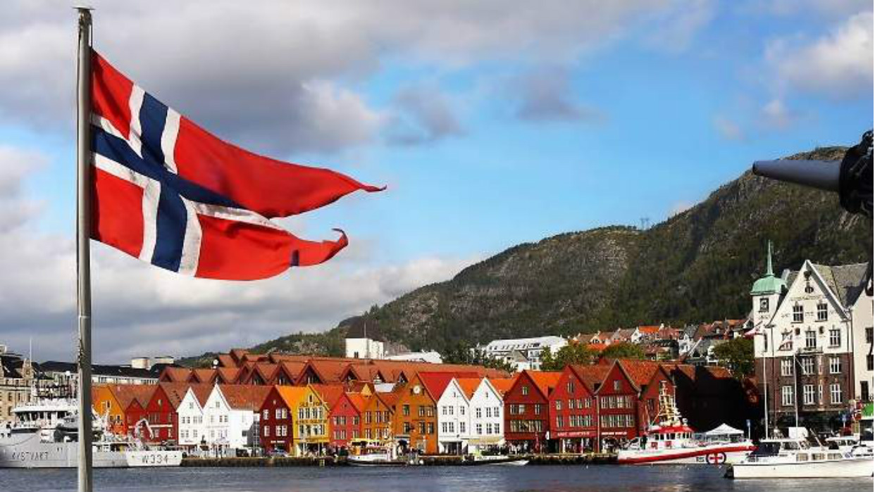 Тур с круизом на Monarch 4*: Тронхейм, Молде-Фьорд, Олесунн, Нордфьорд, Шолден, Гётеборг, Берлин - Туристический оператор APL Travel (АПЛ Тревел)